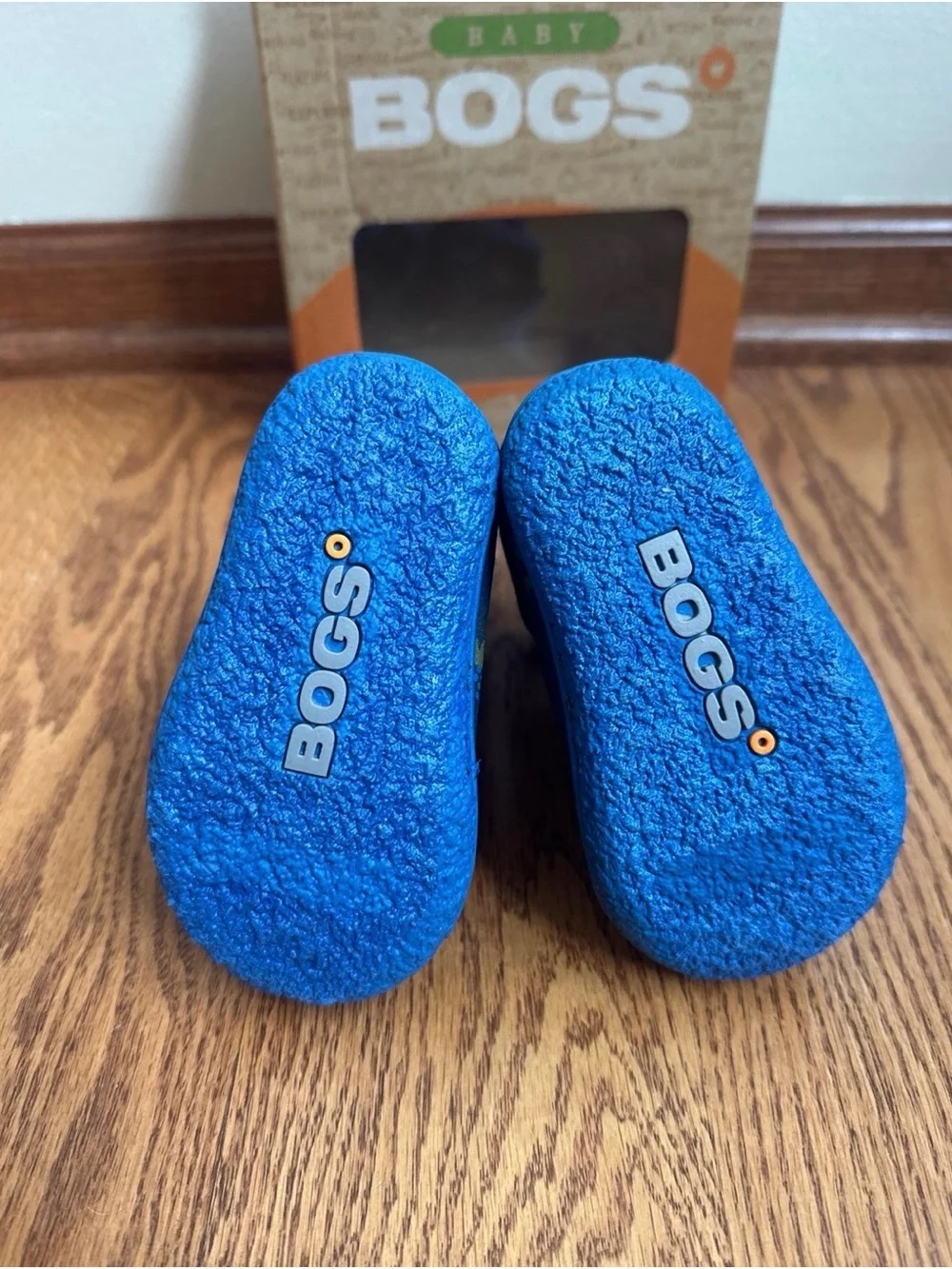 Bogs Baby/Toddler Boots Boys Size 4 Dinos